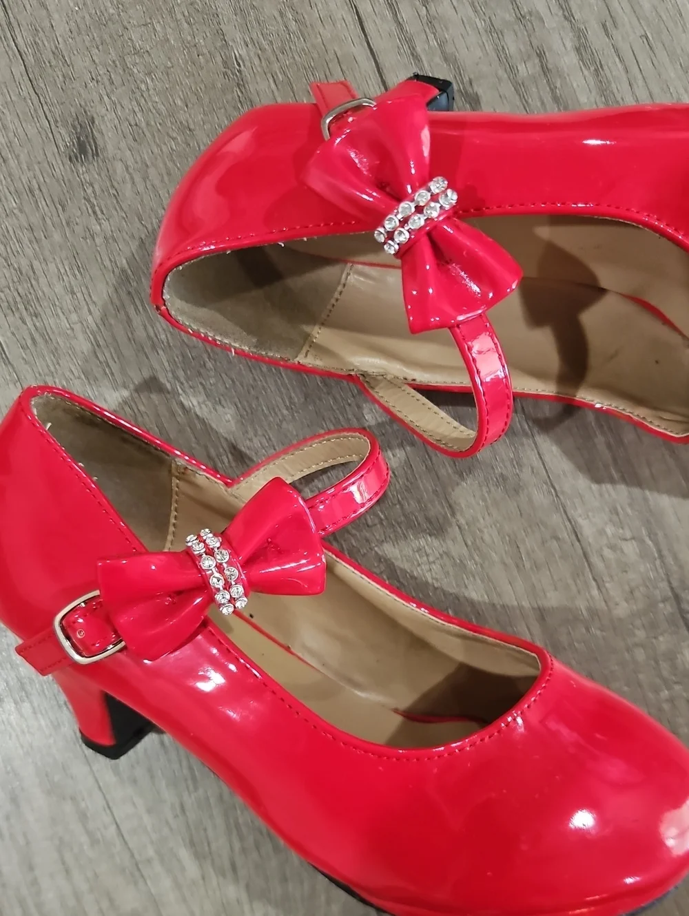 Link Girls Red Patent Mary Jane Heels with Bow Accent size 1